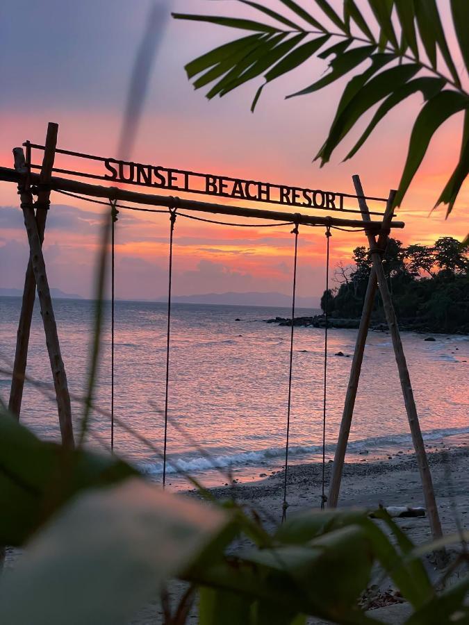 Sunset Beach Resort Weh Sabong Exterior foto