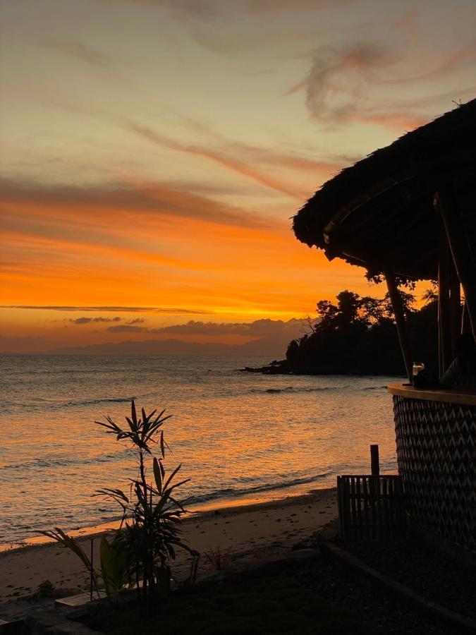 Sunset Beach Resort Weh Sabong Exterior foto